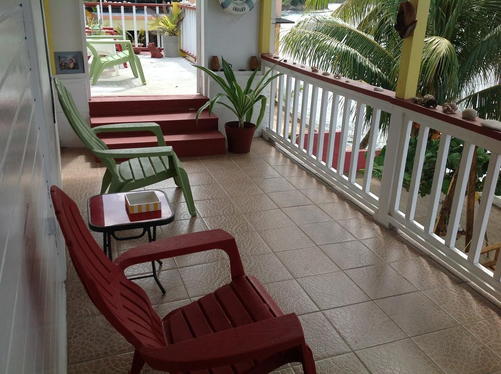Rainbow Beach Apartments & Rooms Calibishie Szoba fotó